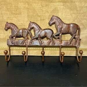 Cast Iron Brown Horse Coat Key Ring Holder Wall Rack 5 Hooks